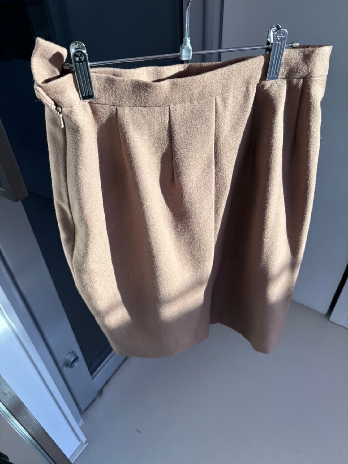 Vintage Burberry Wool Skirt 상품이미지1