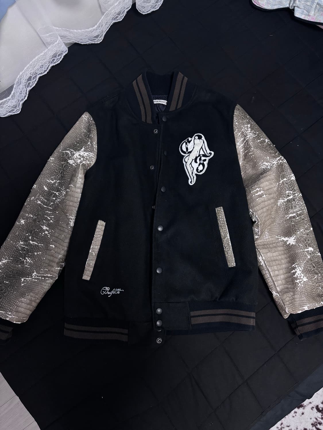 604service 레더 바시티 자켓 카키 상품이미지2