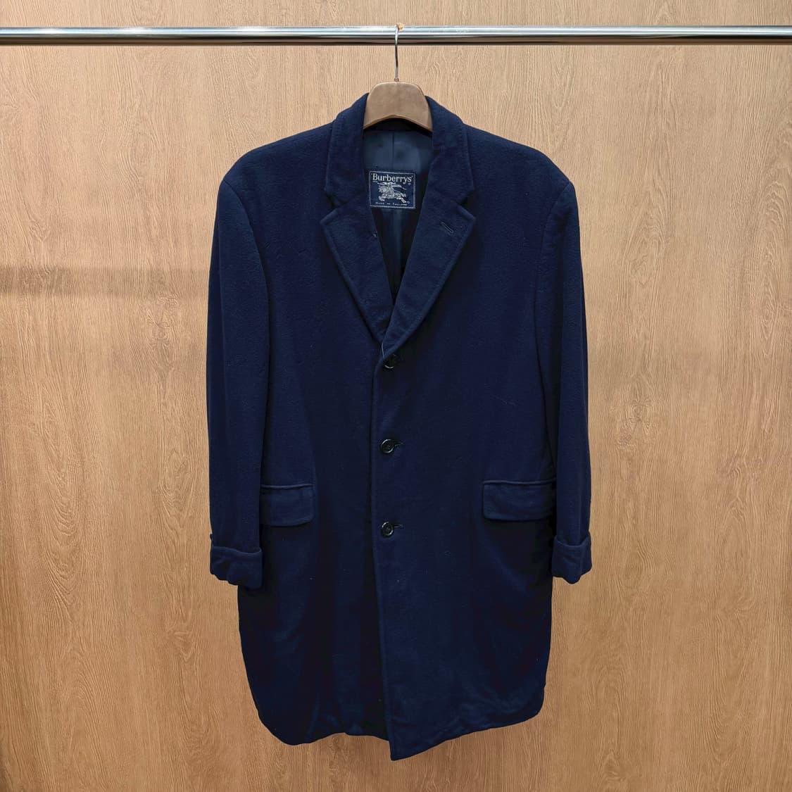 버버리 울 캐시미어 싱글 롱 코트 플랩 포켓 센터 벤트 디테일 딥 네이비 상품이미지2