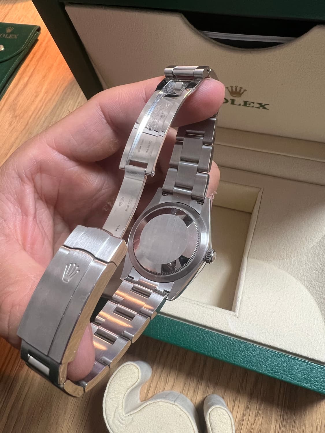 롤렉스 오이스터 퍼페추얼 34mm 124200 핑크 오이스터 상품이미지5