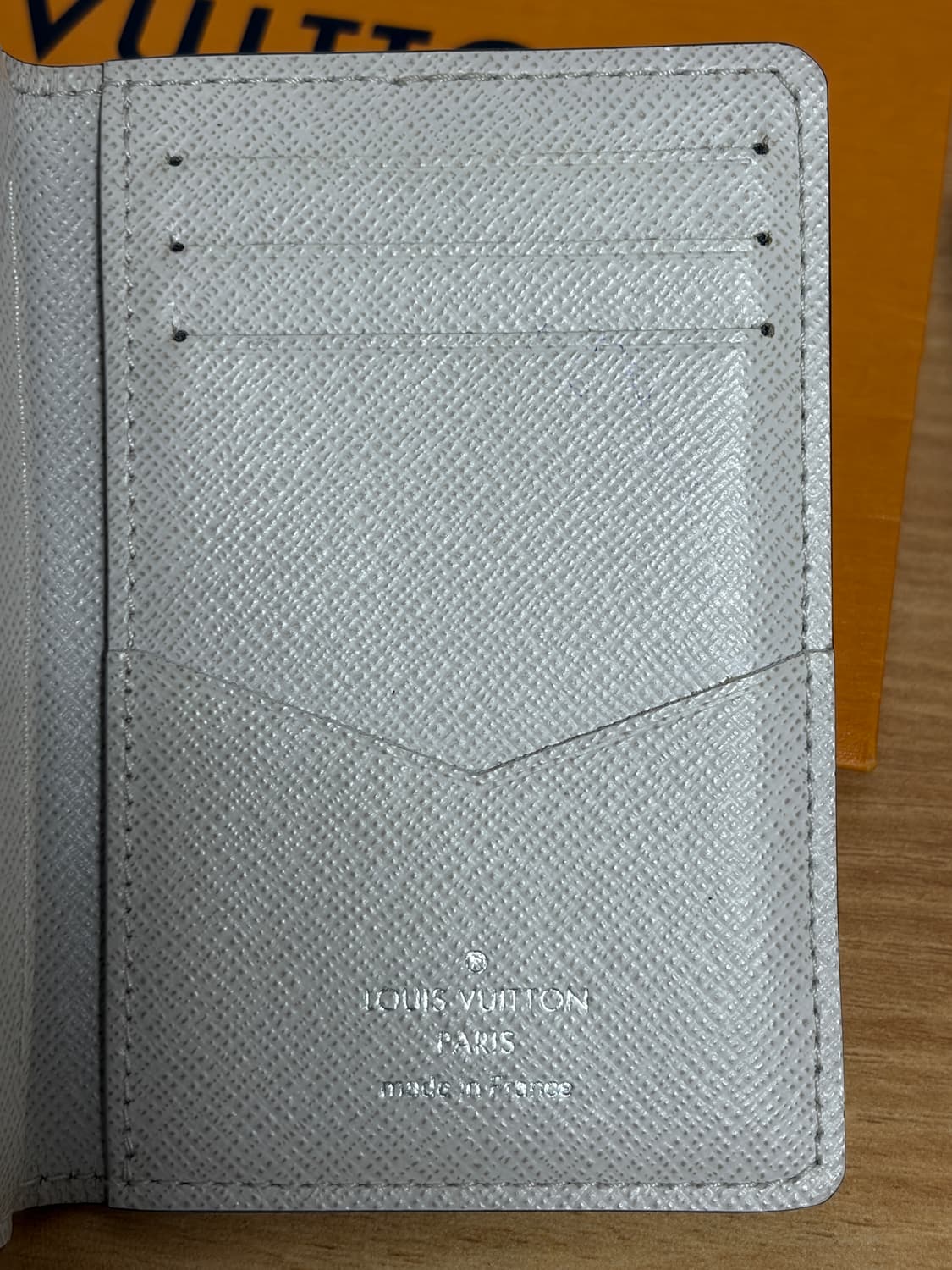 루이비통 오거나이저 카드지갑 화이트 상품이미지3