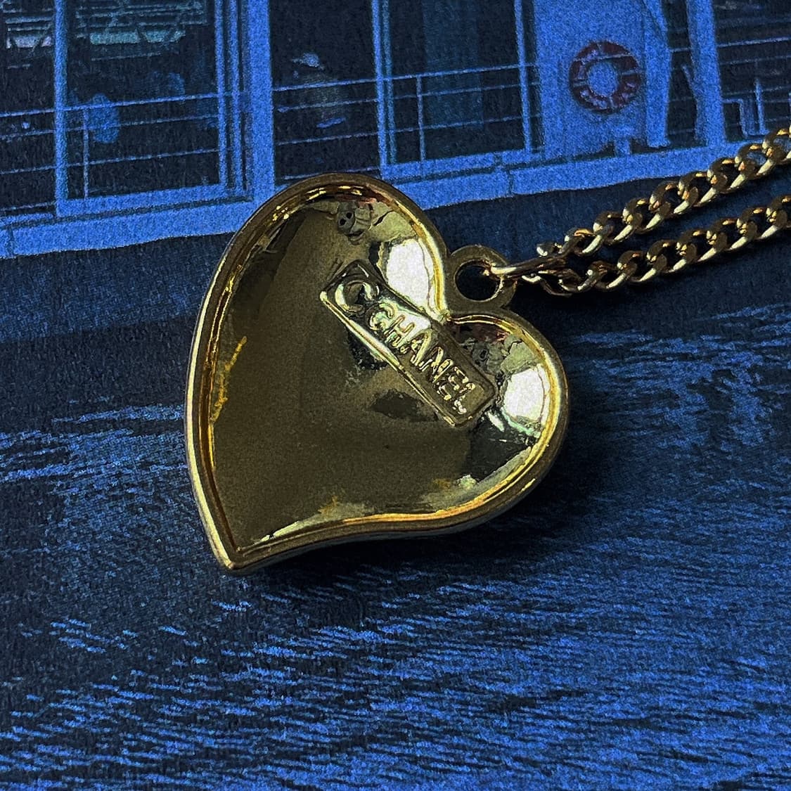 샤넬 레드벨벳 조이 하트 펜던트 업사이클링 골드 목걸이 상품이미지3