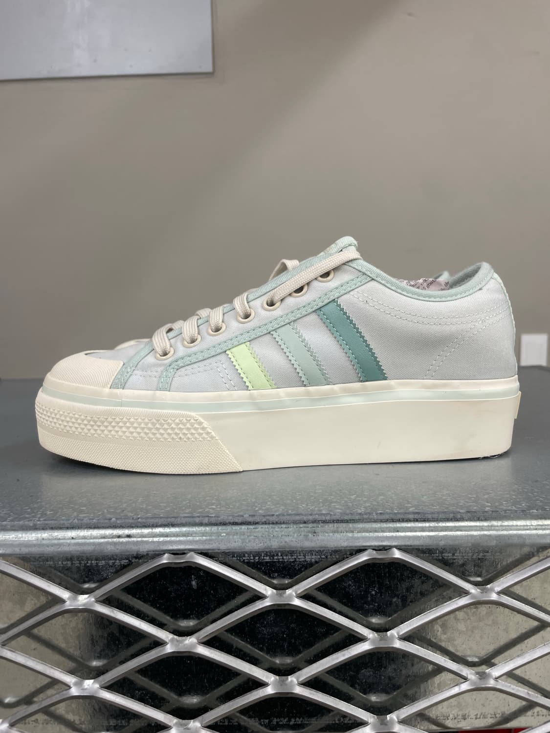 아디다스 니짜 플랫폼 화이트 슈즈 260 상품이미지1