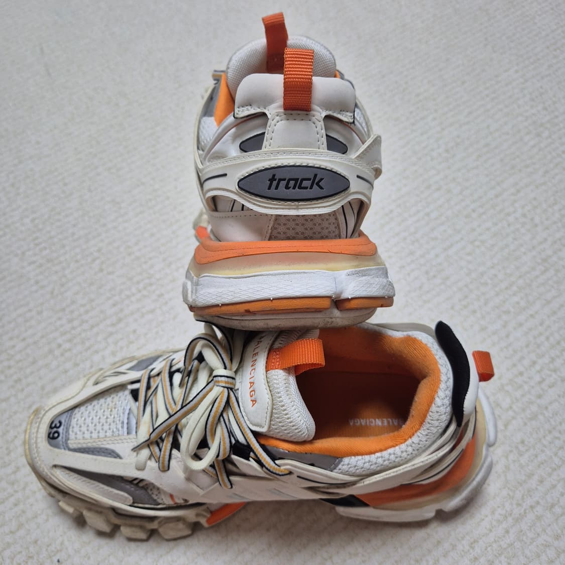 [명품스니커즈🔥] 39 발렌시아가 트랙 스니커즈 흰주 상품이미지3