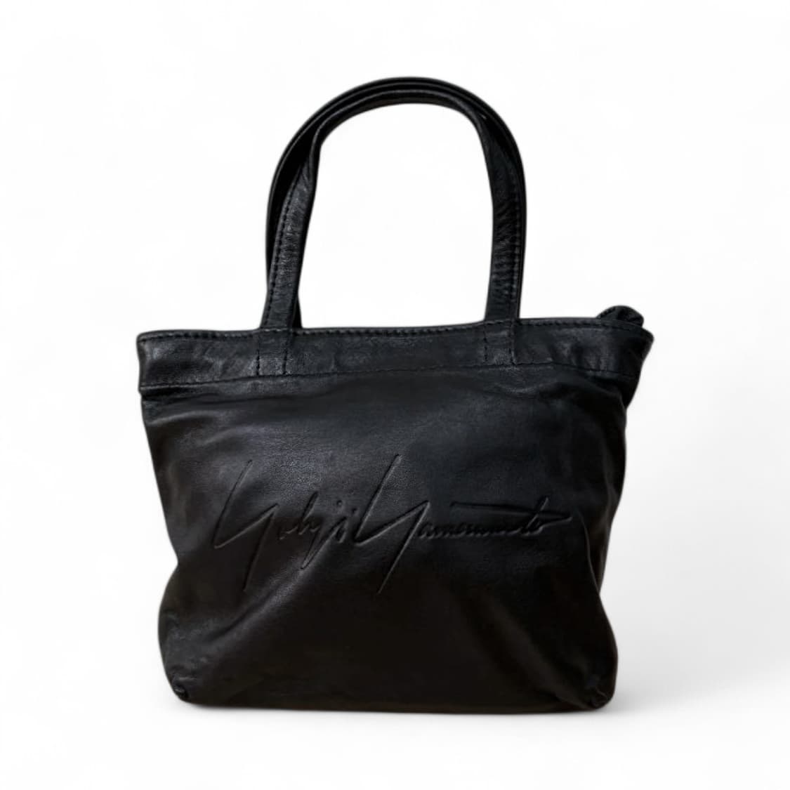 요지 야마모토 디스코드 디보싱 가죽 핸드백 상품이미지1