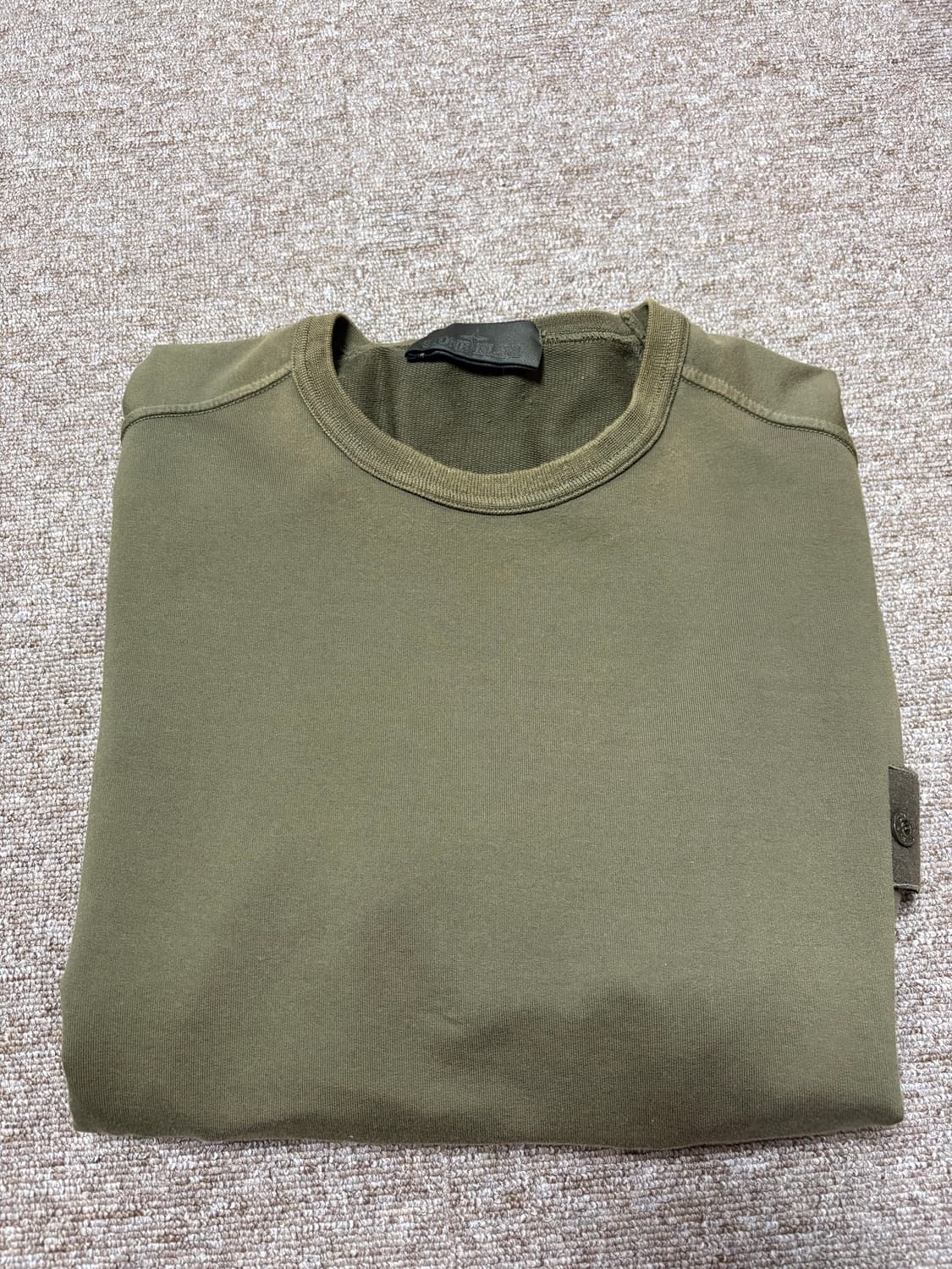 스톤아일랜드 고스트피스 카키 맨투맨 상품이미지3