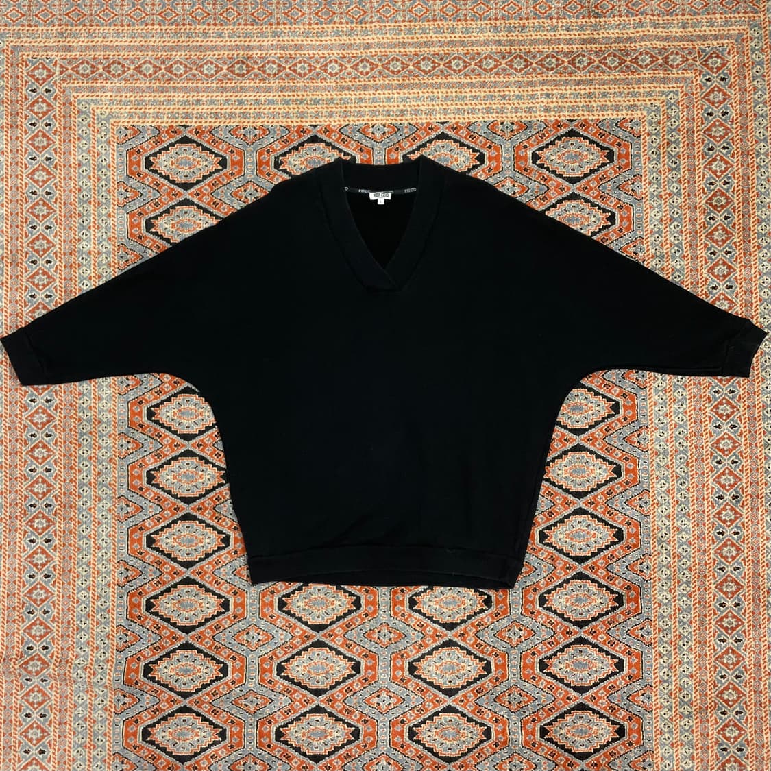 겐조 백프린팅 블랙 기모 가오리핏 브이넥 맨투맨 남성L 상품이미지3