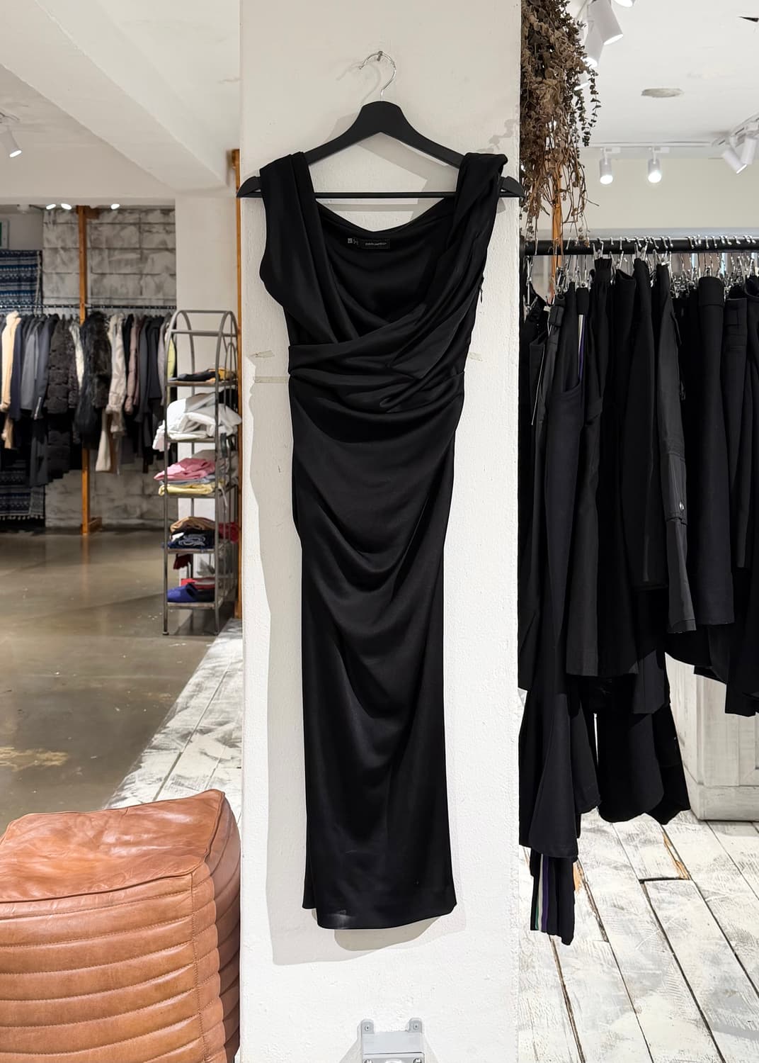 디스퀘어드2 블랙 비스코스 드레이프 드레스 상품이미지1