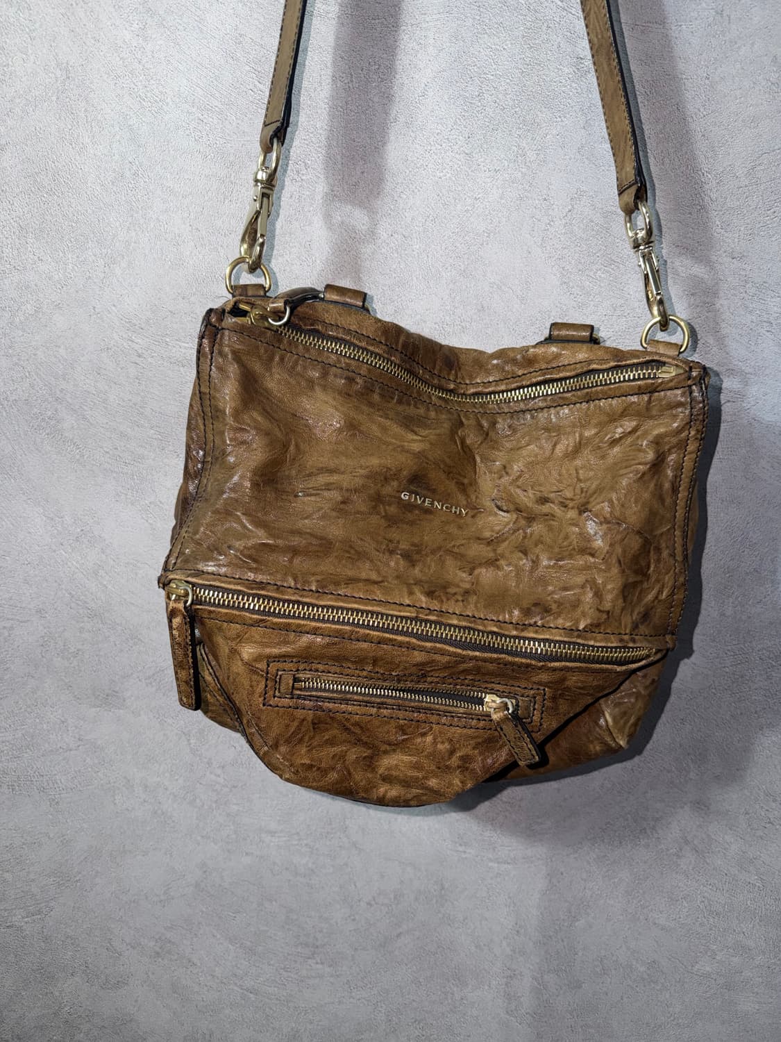 Givenchy Pandora Leather Shoulder Bag 상품이미지3