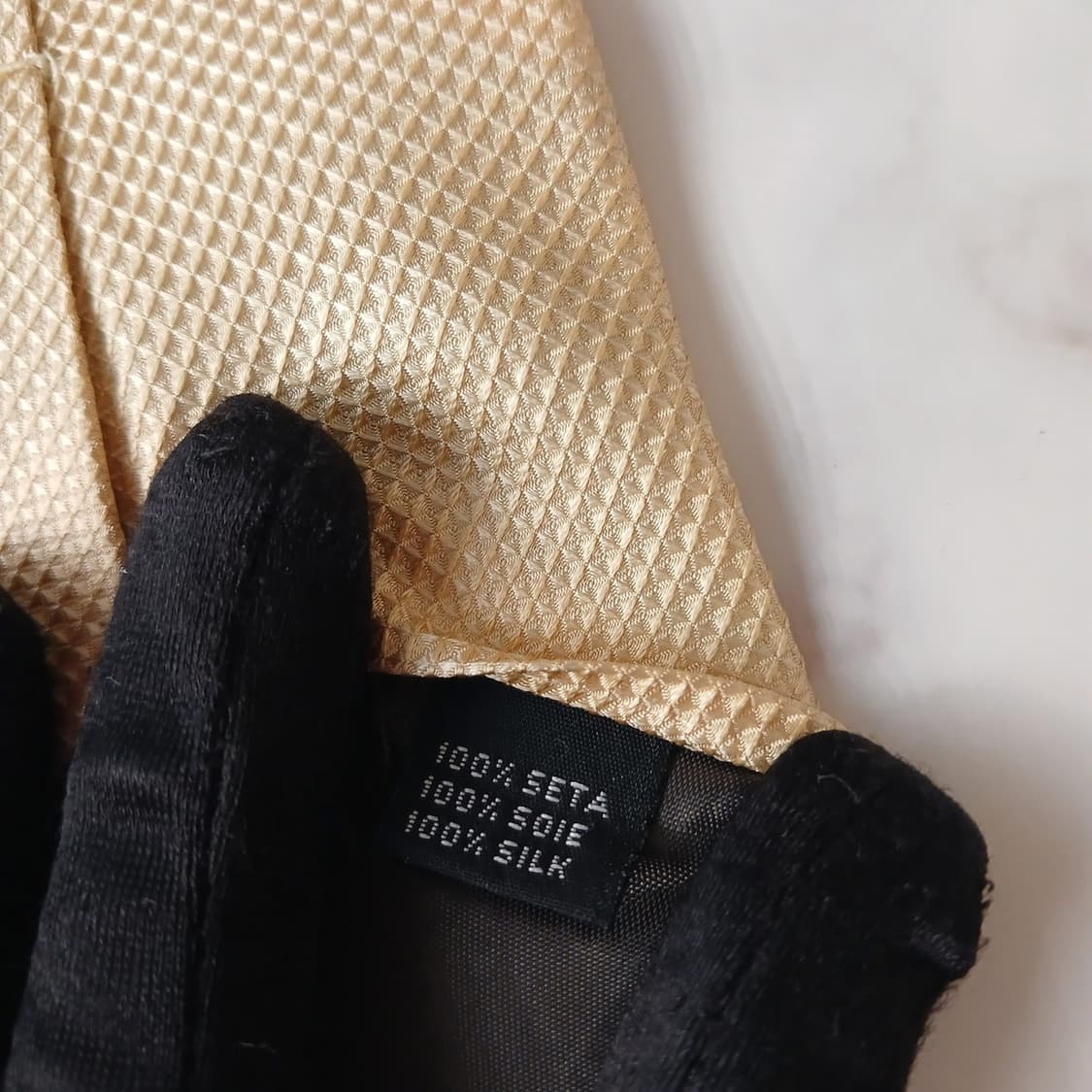 지안프랑코 페레 실크 텍스처드 넥타이 9.2cm A+등급 A18899
 상품이미지9