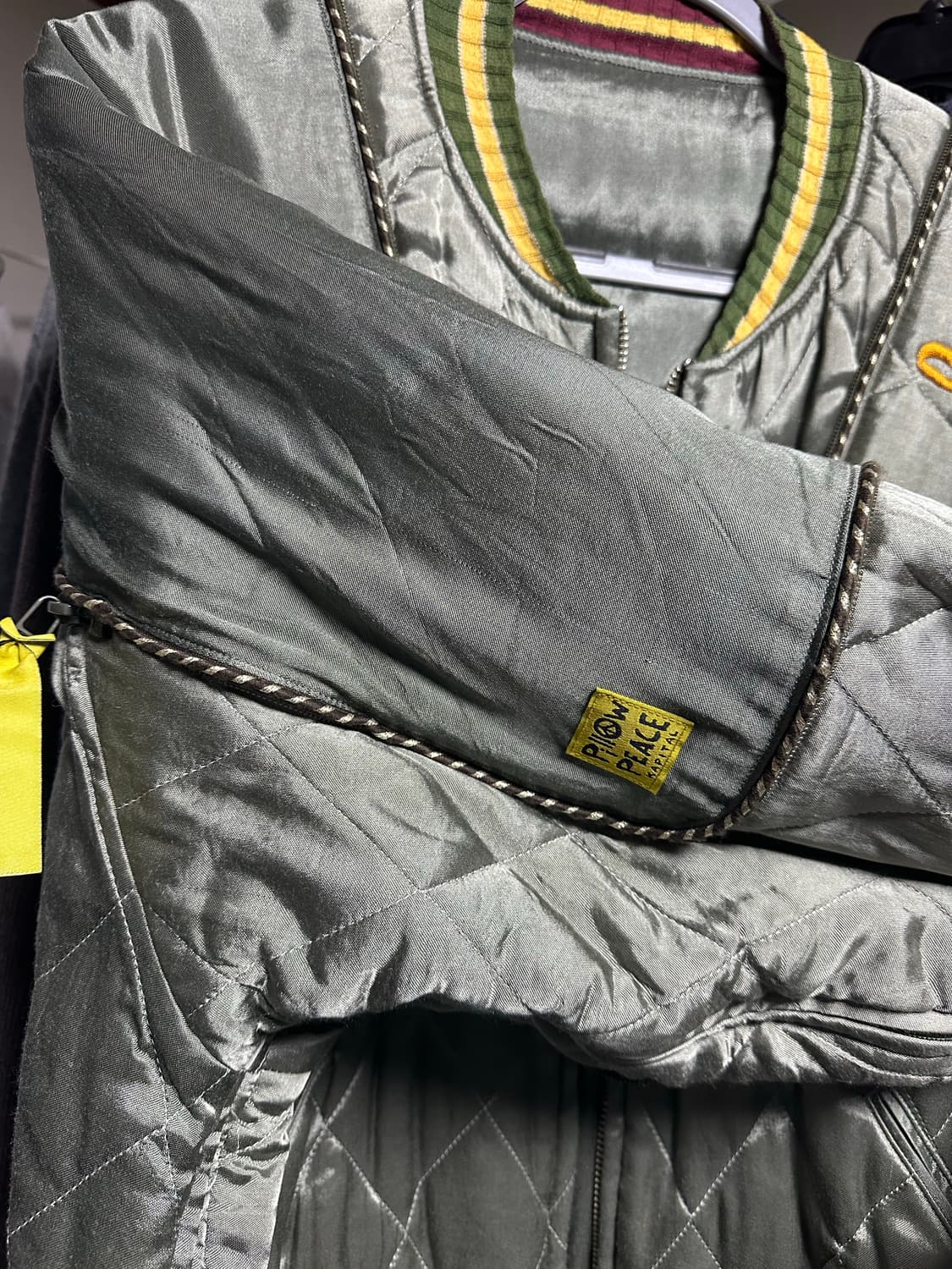 캐피탈 샴 봄버 자켓 3사이즈 판매합니다  상품이미지6