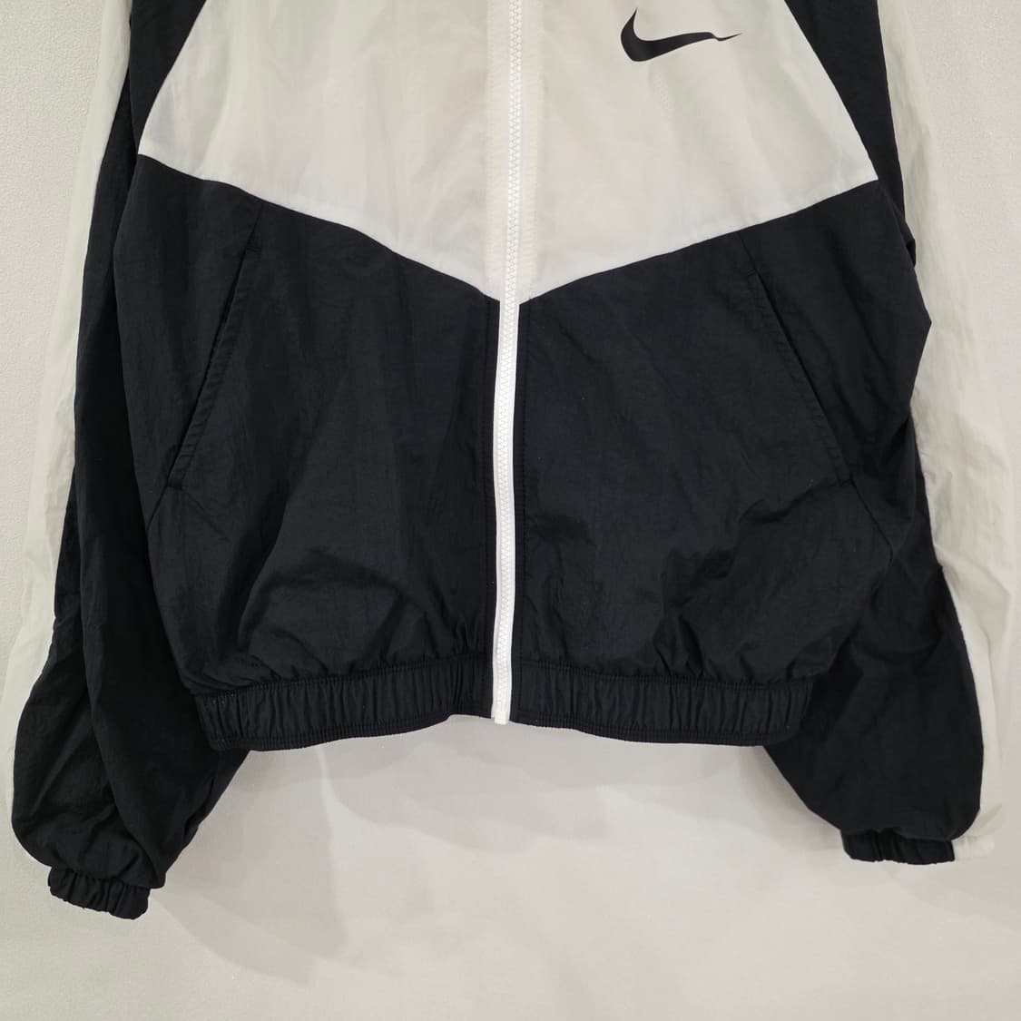 나이키 백스우시 크롭 바람막이 XL 상품이미지2
