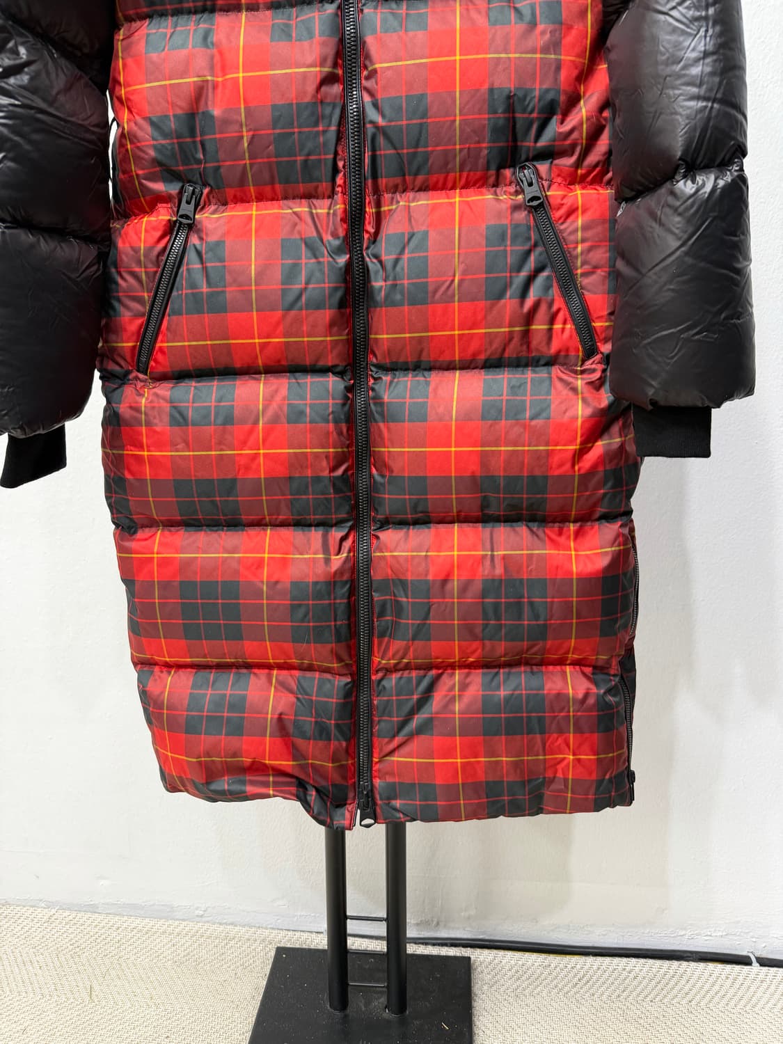 정품) 맥케이지 여성 홀리데이 캡슐 컬렉션 롱패딩 XS 상품이미지3