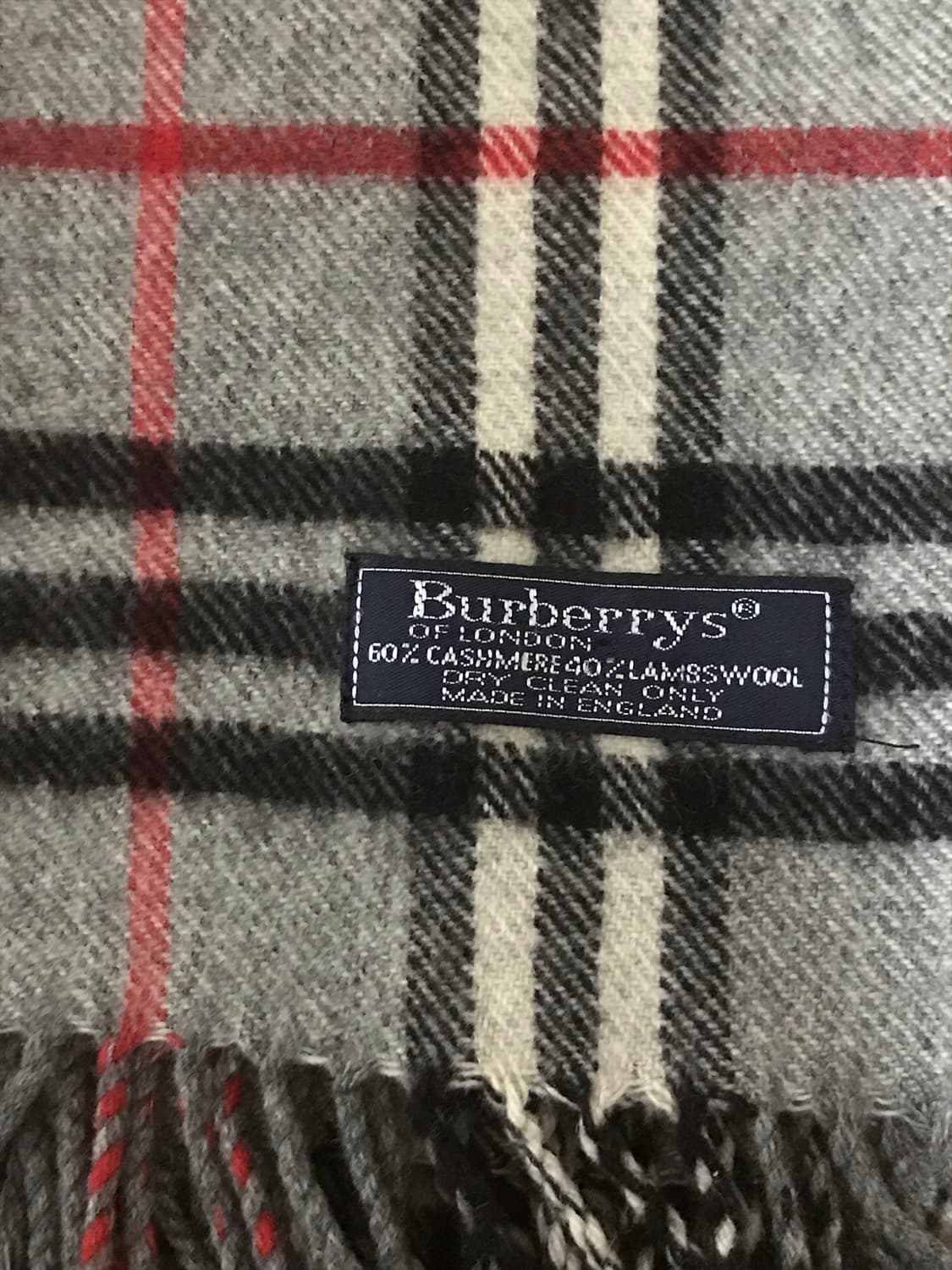 버버리 캐시미어 울 혼방 그레이 체크 숏 머플러 상품이미지1