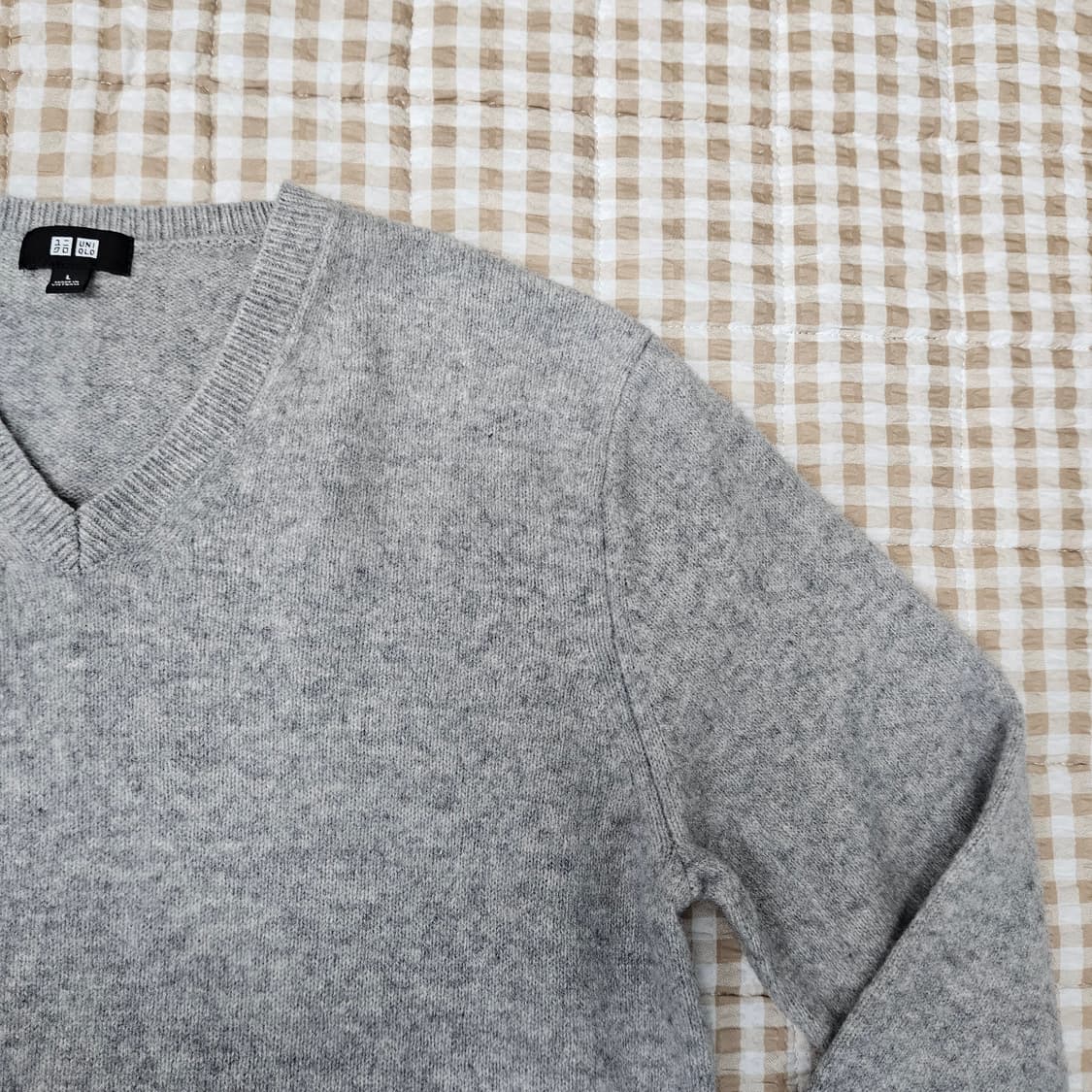유니클로 울100 브이넥 니트 남자100 상품이미지3