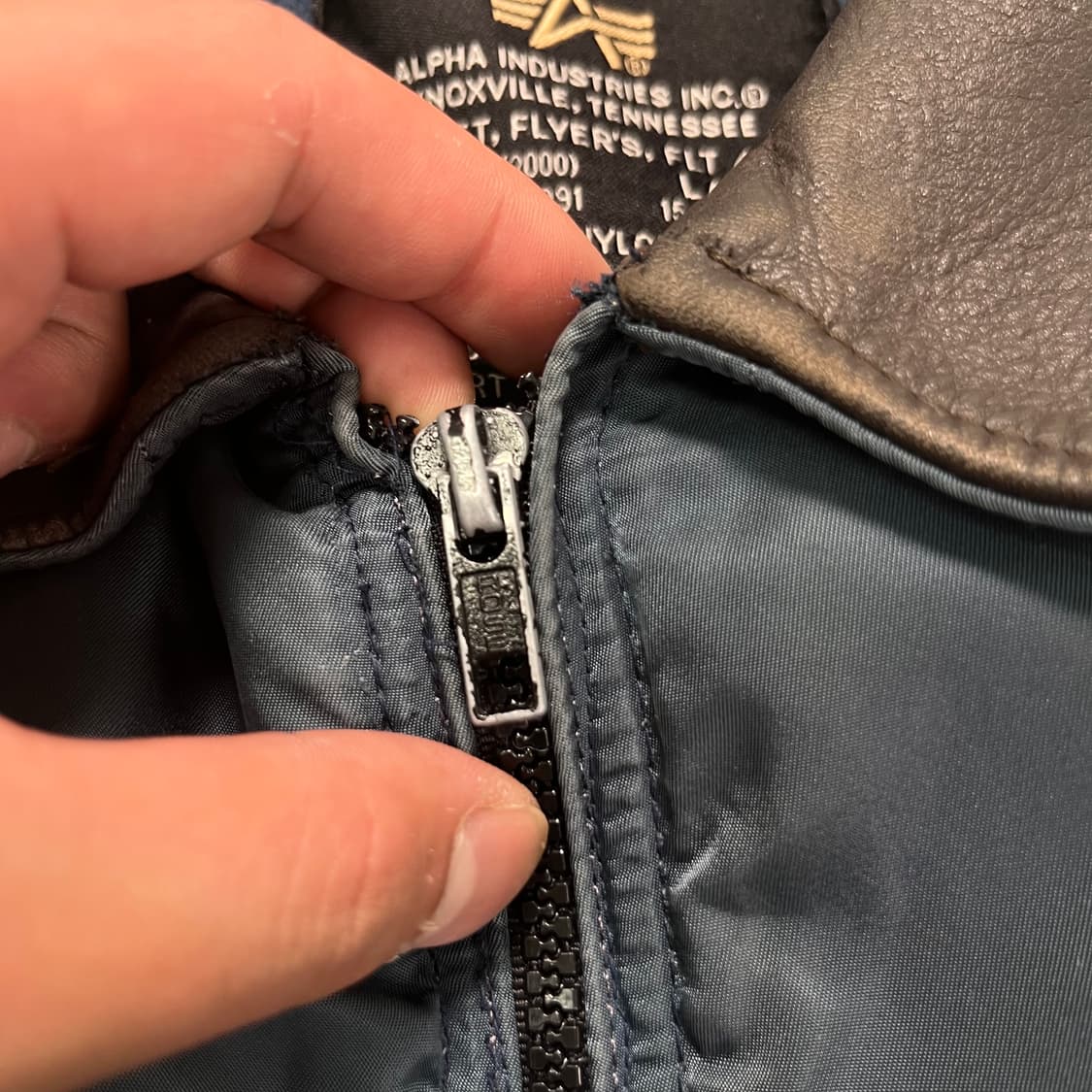 100 알파인더스트리 FLT-45F 항공자켓 상품이미지3