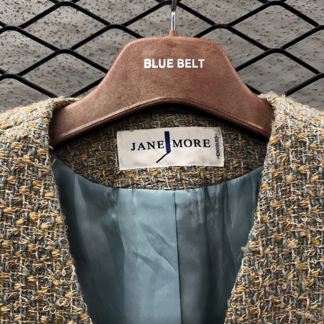 JPN VINTAGE 트위드 크롭 울자켓 3버튼 히든포켓 숄더패드 디테일 상품이미지7