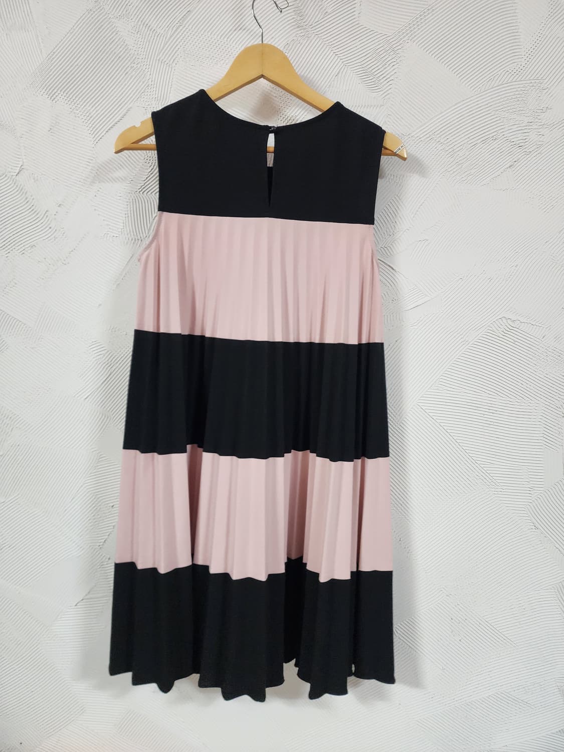 조셉 리브코프 블랙 핑크 플리츠 미니 원피스 상품이미지3