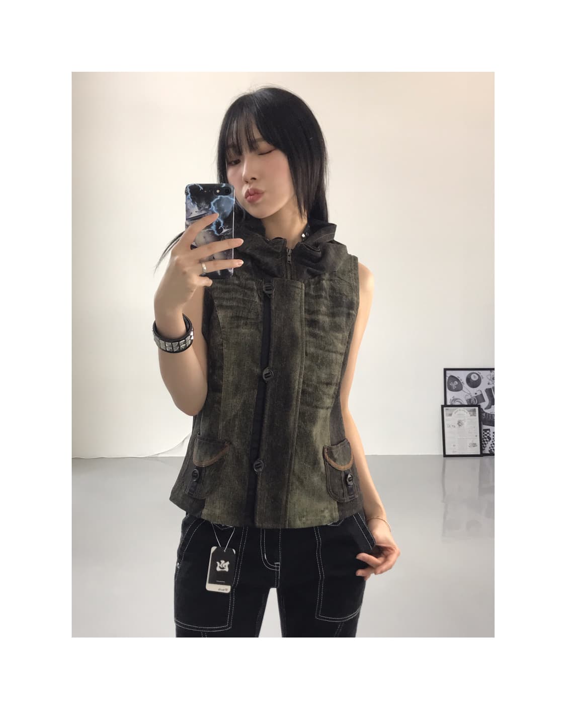Vivien Nylon Graphic Vests 상품이미지1