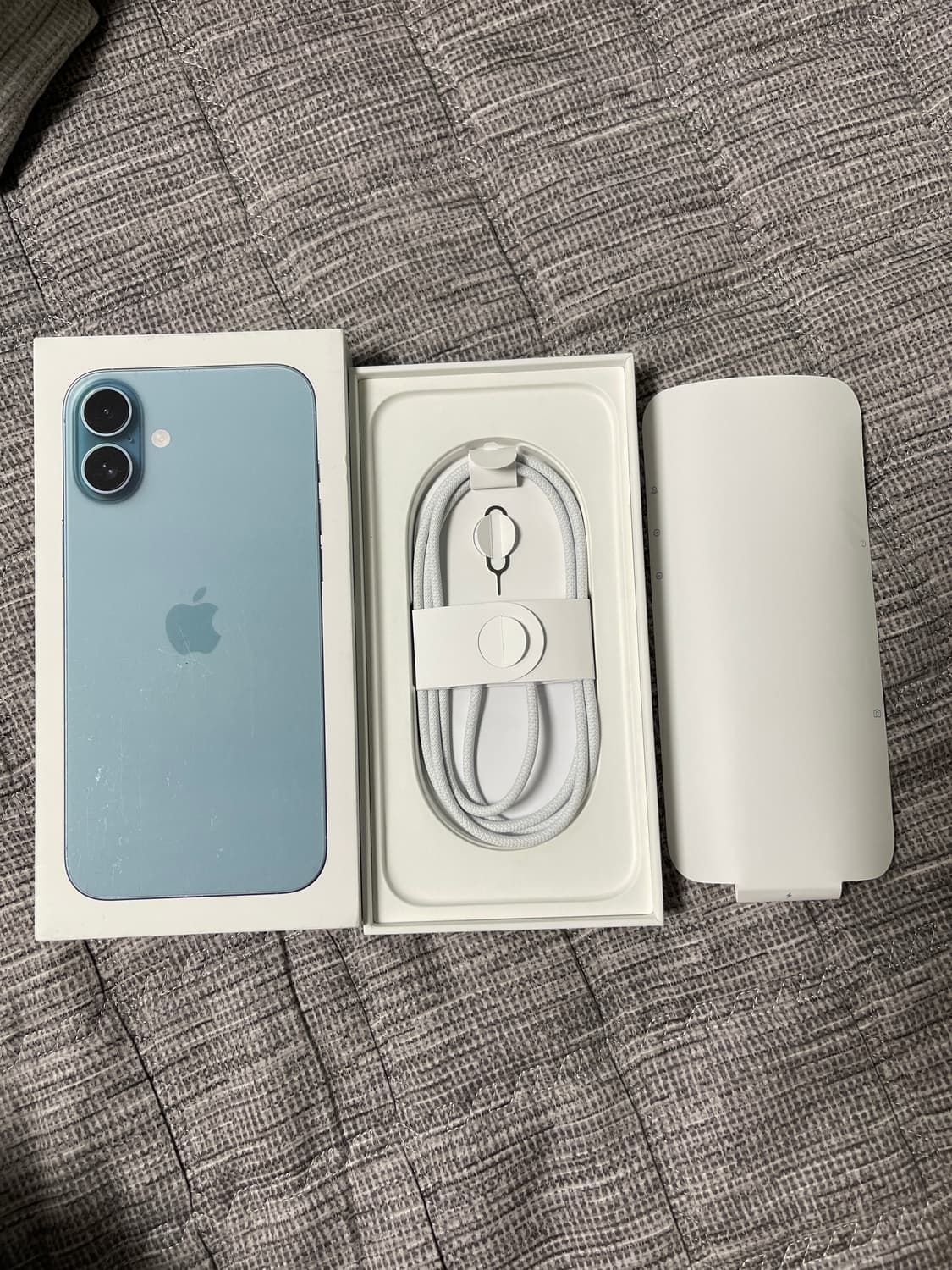 아이폰16플러스 틸색상 256gb s+급 판매합니다 상품이미지7