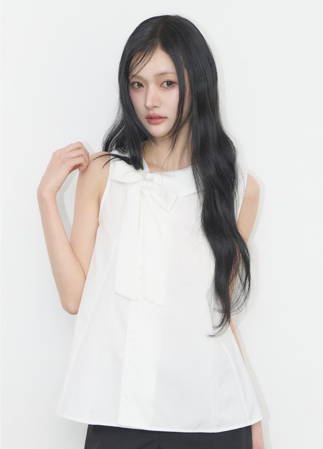 일리고 로프 플레어 블라우스 화이트 상품이미지1