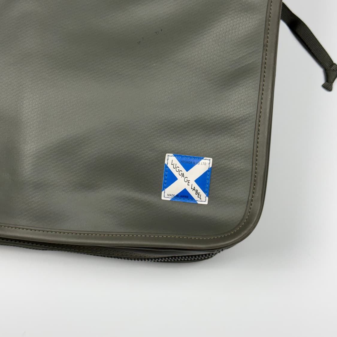 요시다포터 러기지라벨 뉴라이너 메신저백 올리브 상품이미지4