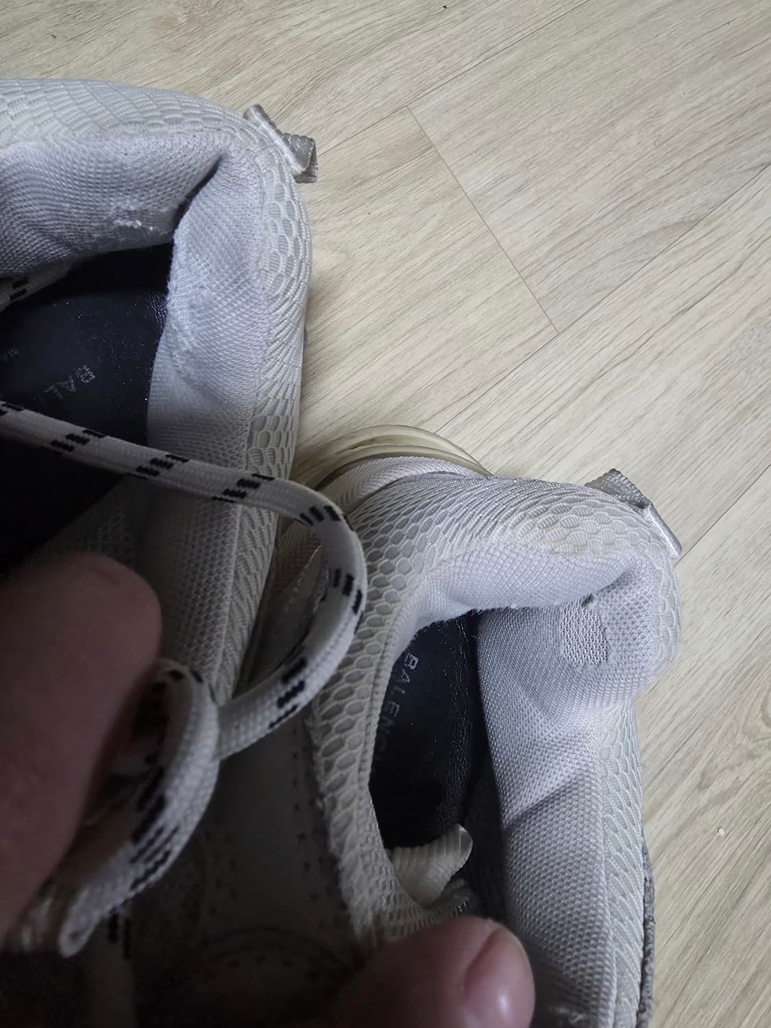 발렌시아가트리플S 38/250 상품이미지8