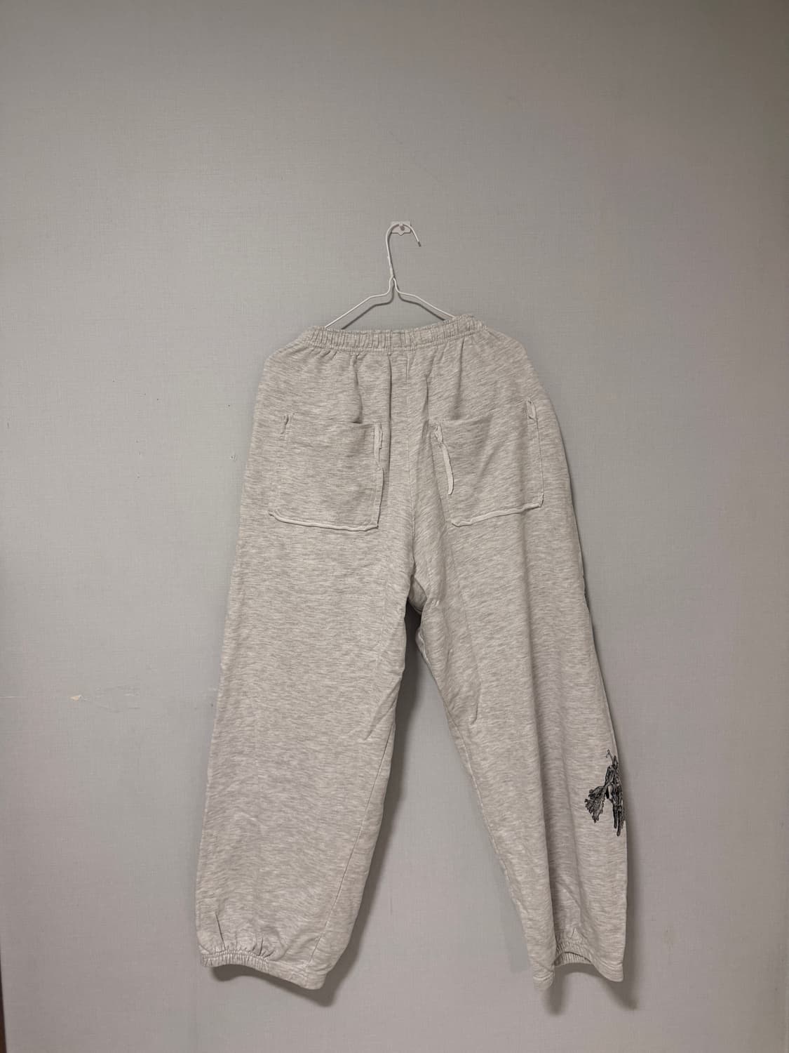 폴리테루 베르세르크 가츠 스웨트팬츠 상품이미지2