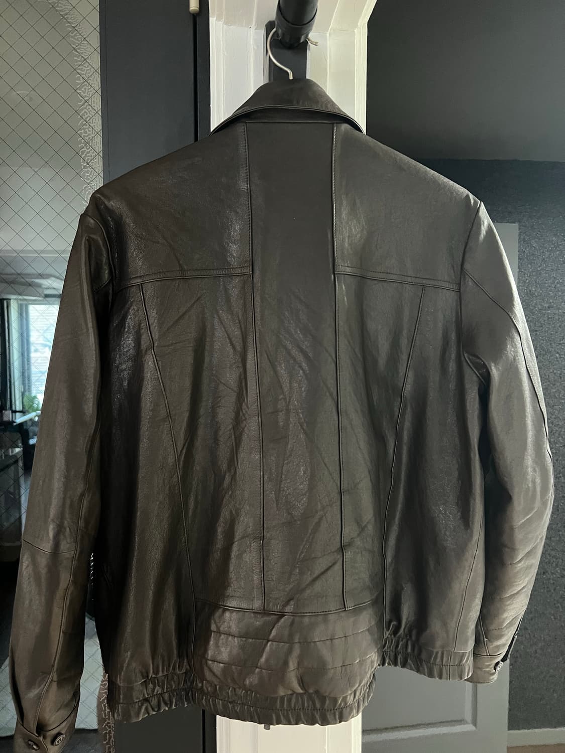 해칭룸 스티치 볼륨 레더 자켓 램스킨 다크브라운 3 상품이미지2