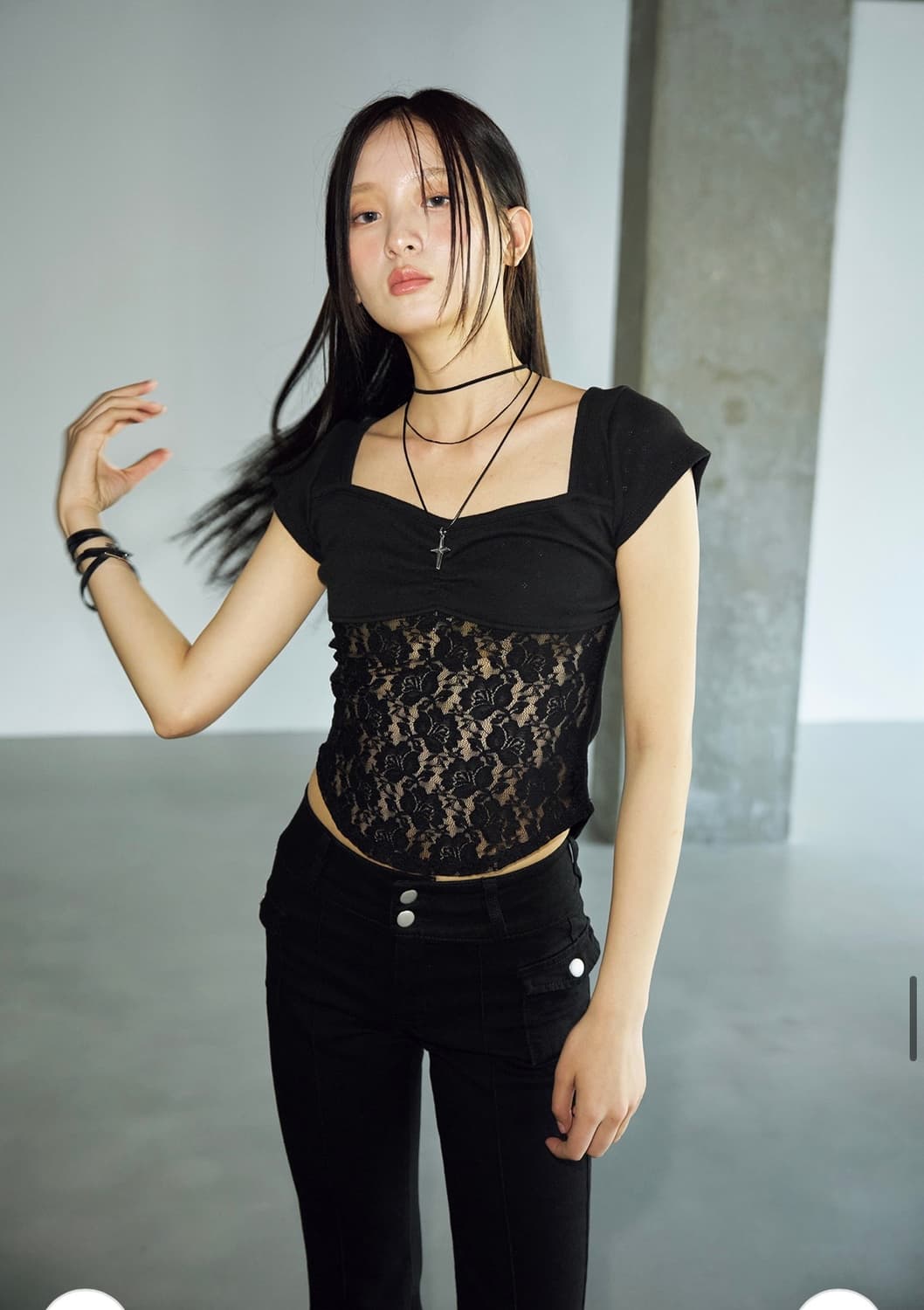 헬레네파리스 레더 볼드 크로스 네크리스 목걸이 상품이미지7