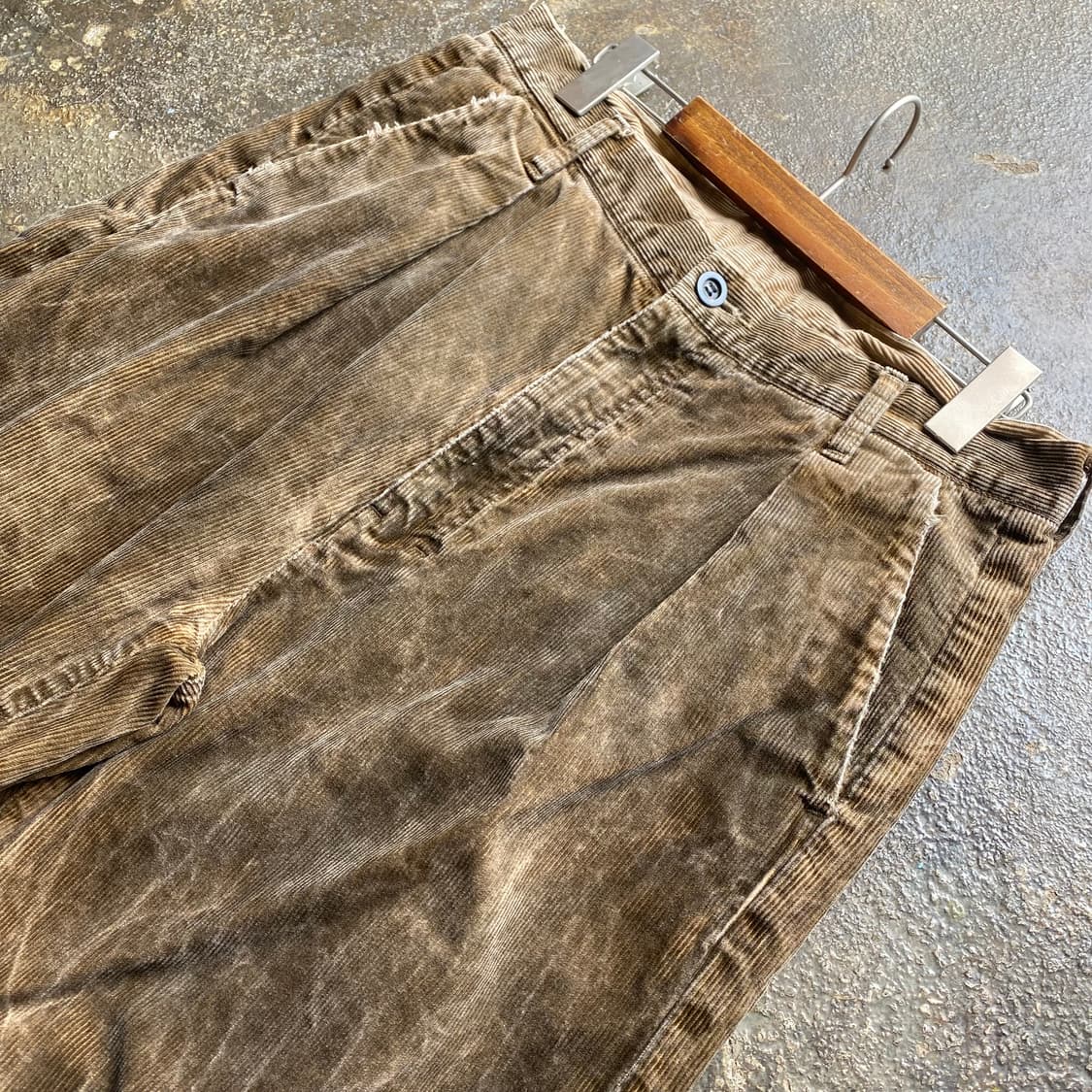 (2) 안셀름 에이징 코듀로이 와이드 팬츠 상품이미지2