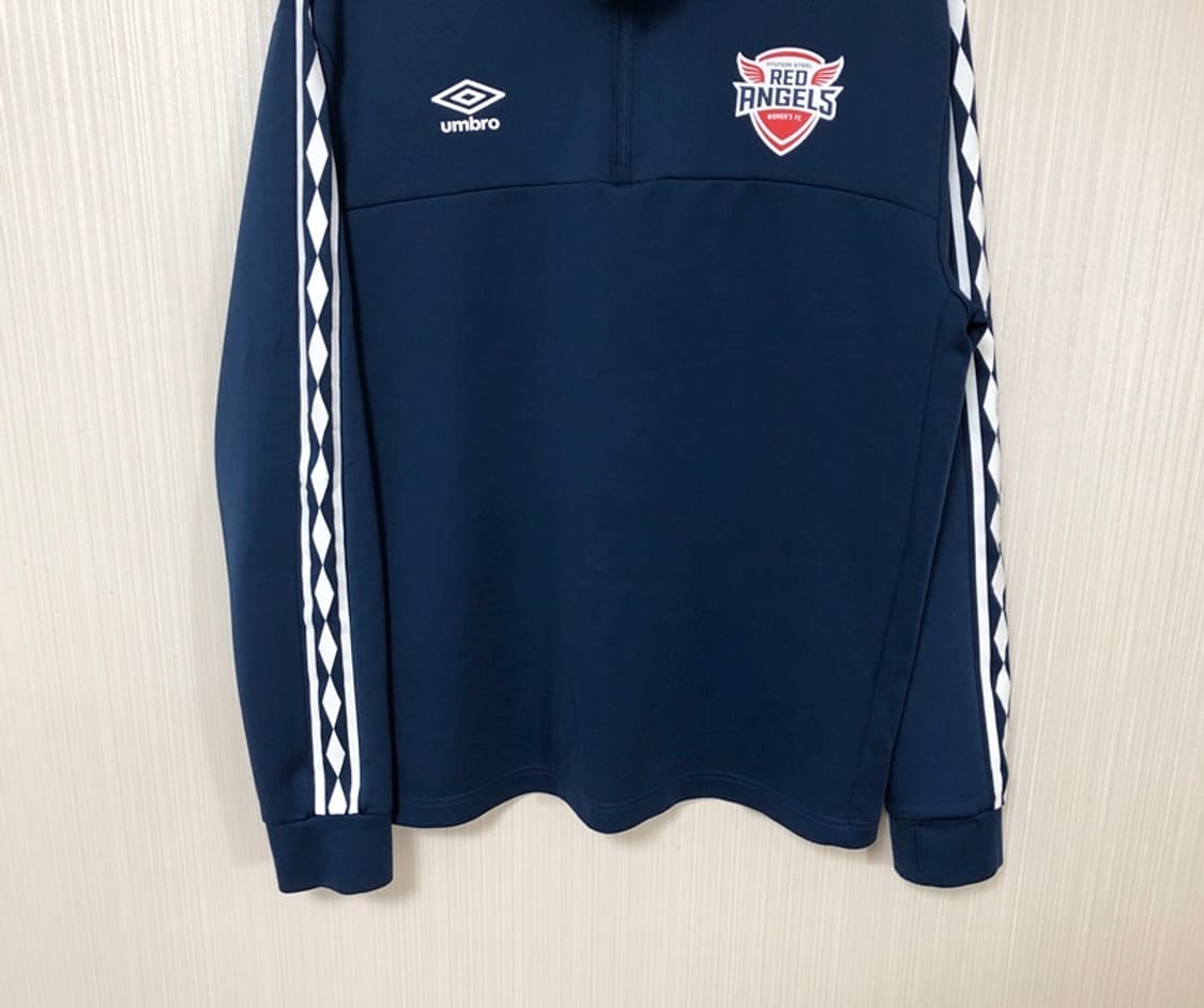 WK리그 엄브로 인천 현대제철 레드엔젤스 선수실착 트레이닝탑 XL 상품이미지3