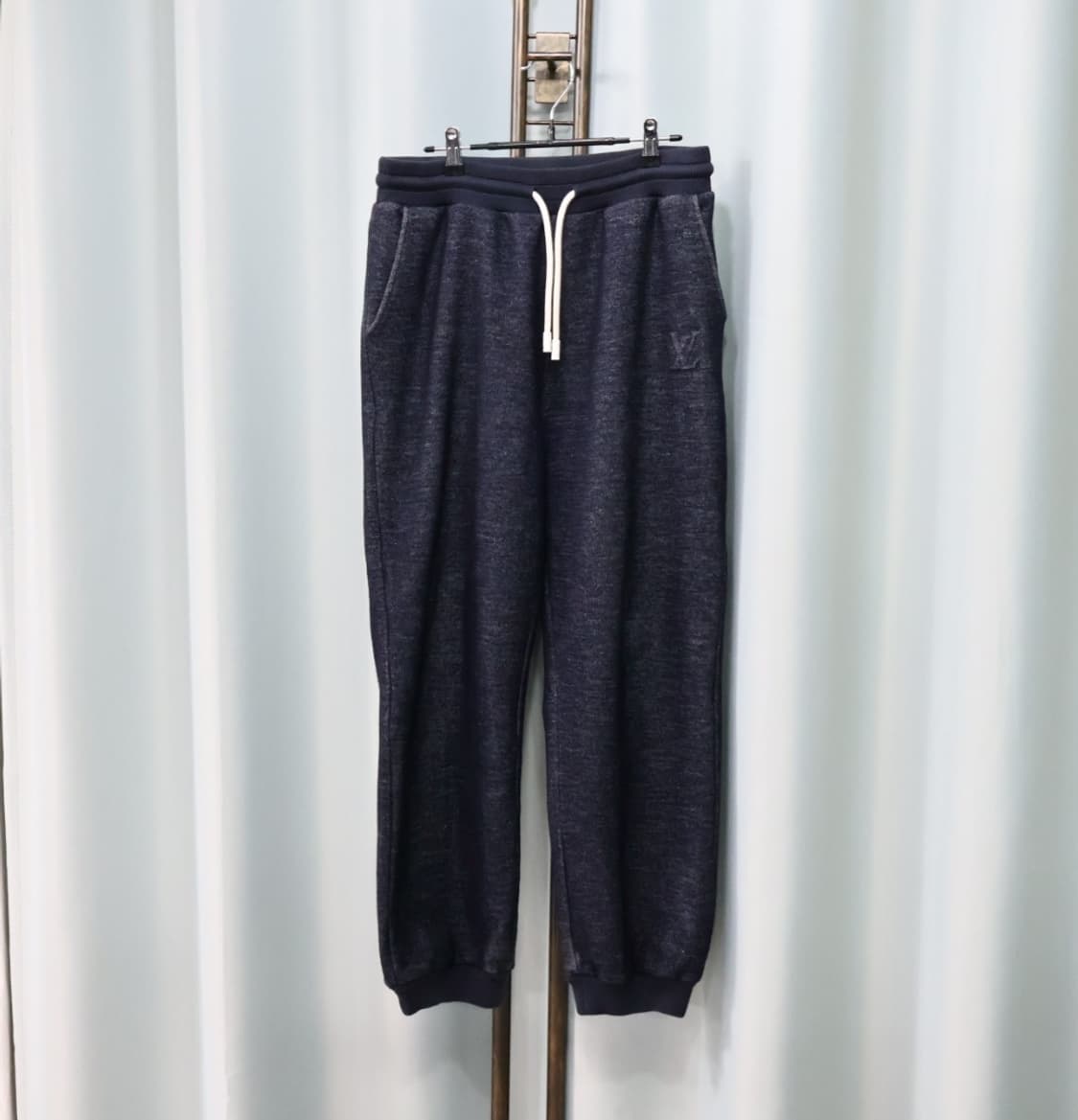 루이비통 모노그램 포켓 하이브리드 스웨트 팬츠 M 상품이미지1