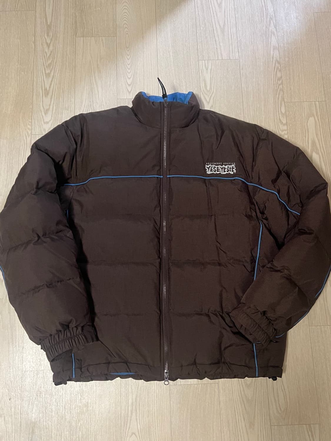 예스아이씨 아이코닉 패딩 브라운 상품이미지1