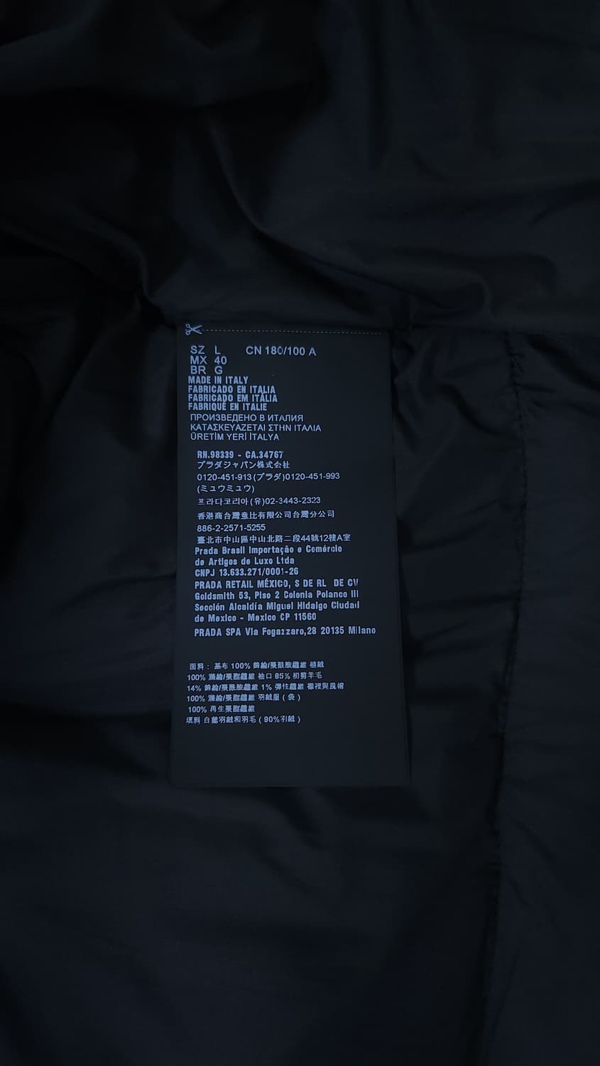 [L] 프라다 벨벳 패딩 블랙(SGC407) 상품이미지6