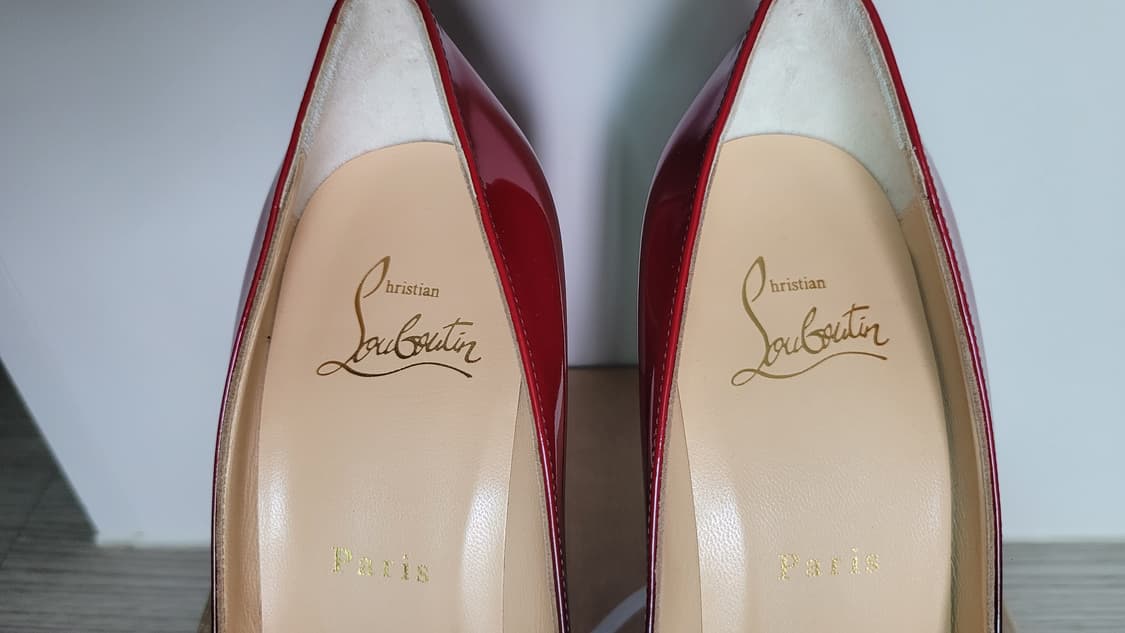 크리스찬 루부탱 케이트100 블랙-레드 디그레이드 사이즈 36 판매합니다 상품이미지7