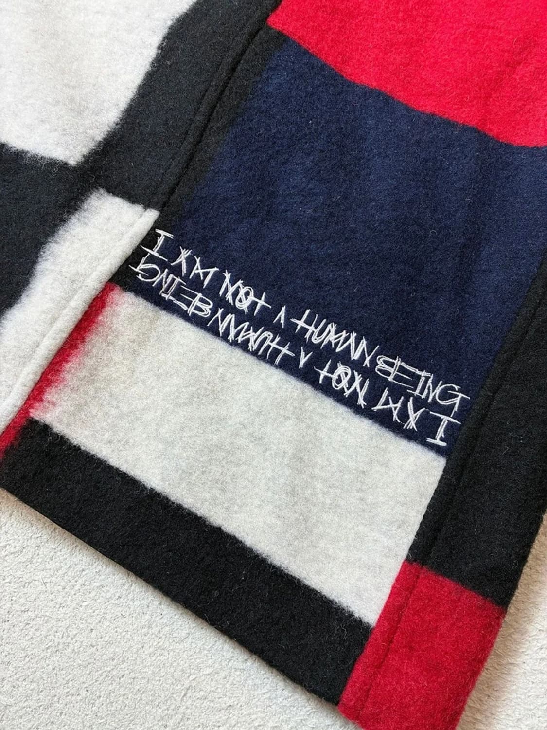 아이앰낫휴먼비잉 17FW 패치 워크 더플 코트 PN6939 상품이미지8