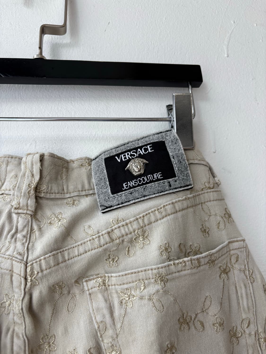 90s Versace Jeans Couture flower 팬츠 상품이미지9