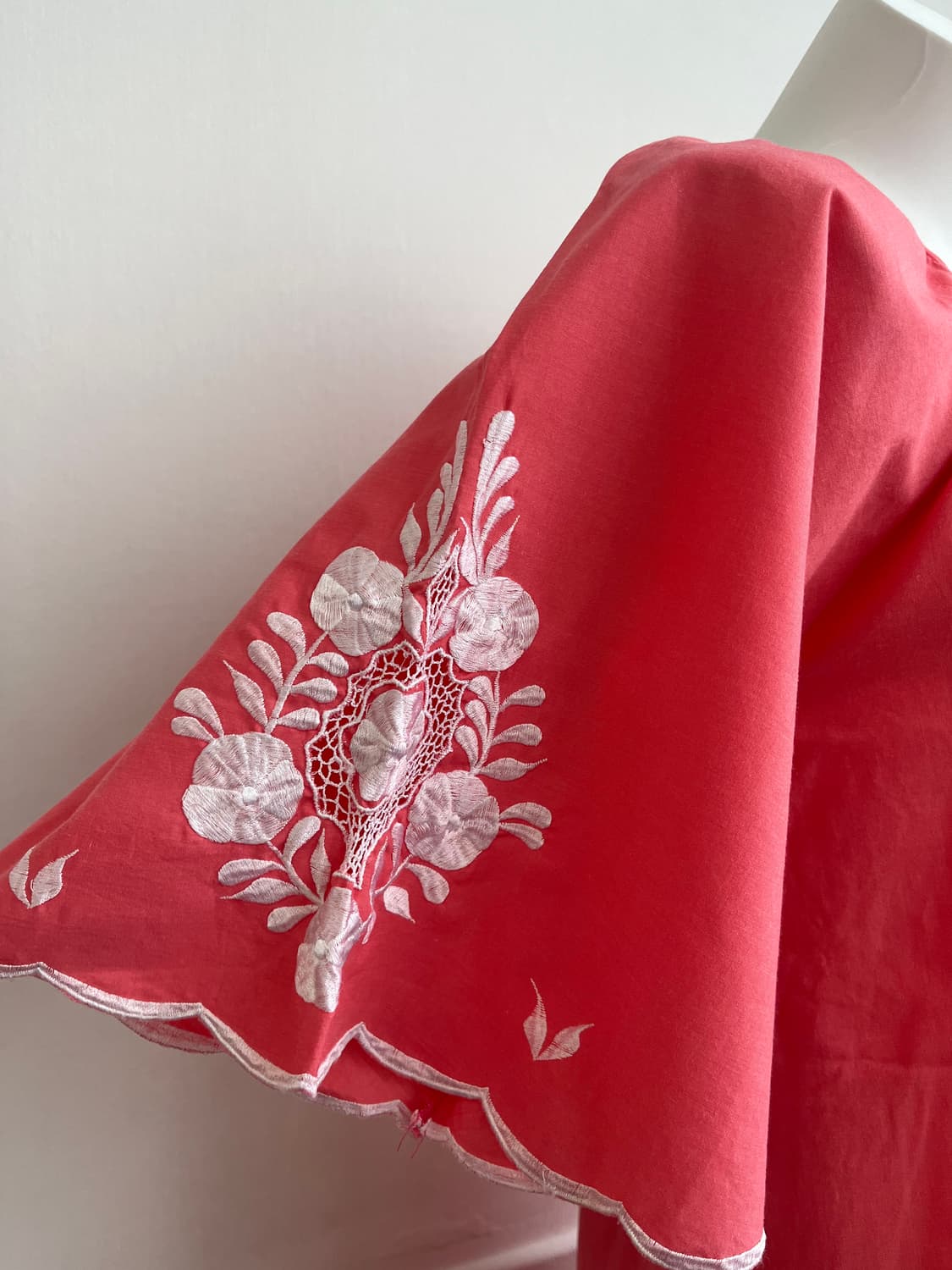 Aro of Honolulu 자수 원피스 상품이미지2