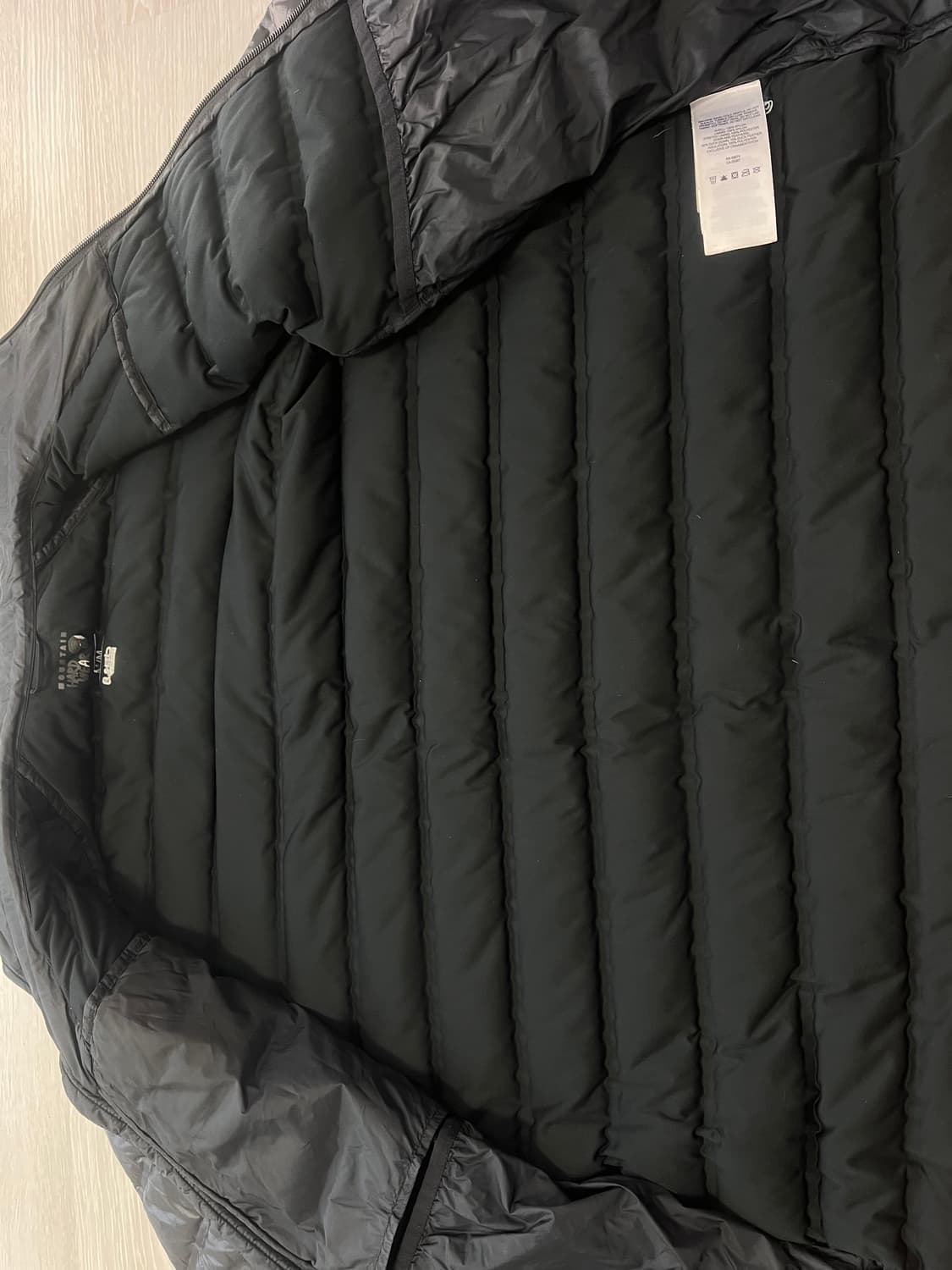 마운틴하드웨어 오리털 경량점퍼95 상품이미지3