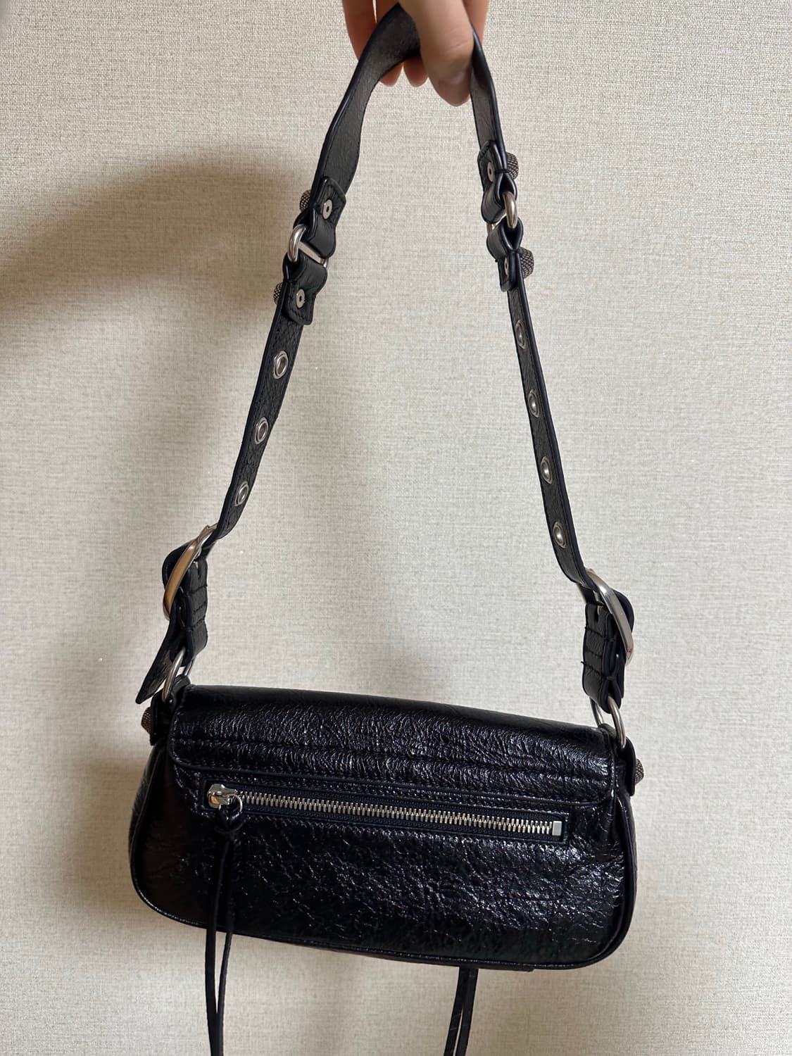 발렌시아가 르카골 슬링백 xs 상품이미지3