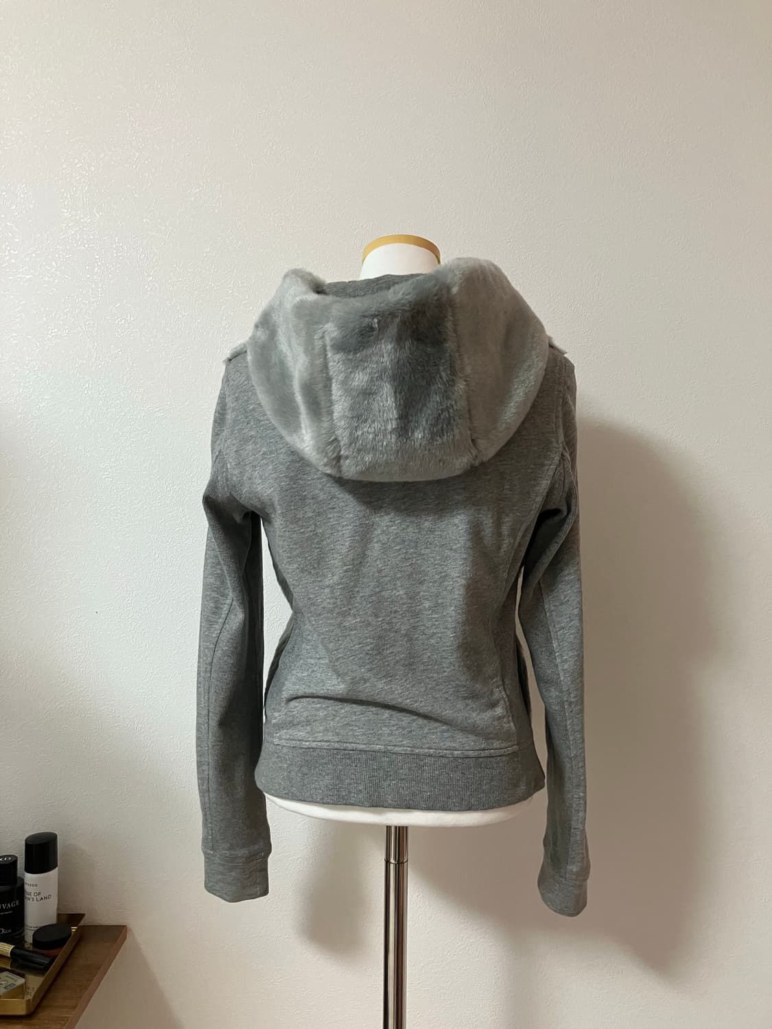 아르마니 익스체인지 퍼 후드집업 y2k xs사이즈 상품이미지3