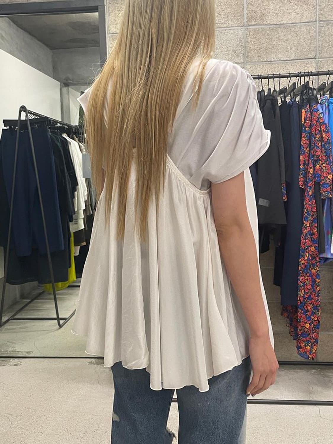 ForteForte 포르테포르테 셔링 슬리브리스 블라우스 상품이미지2