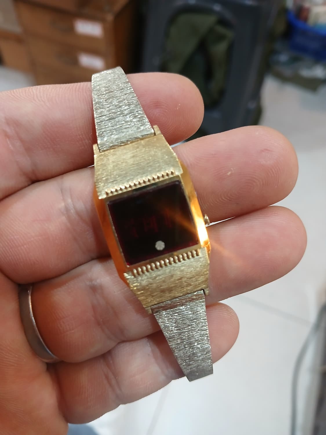 70s빈티지 산요 LED 여성몽 전자시계 상품이미지1