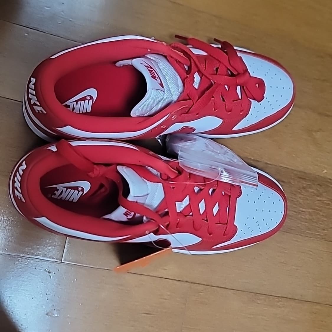 나이키 덩크 로우 SP 화이트 앤 유니버시티 레드 2023 /275 상품이미지2