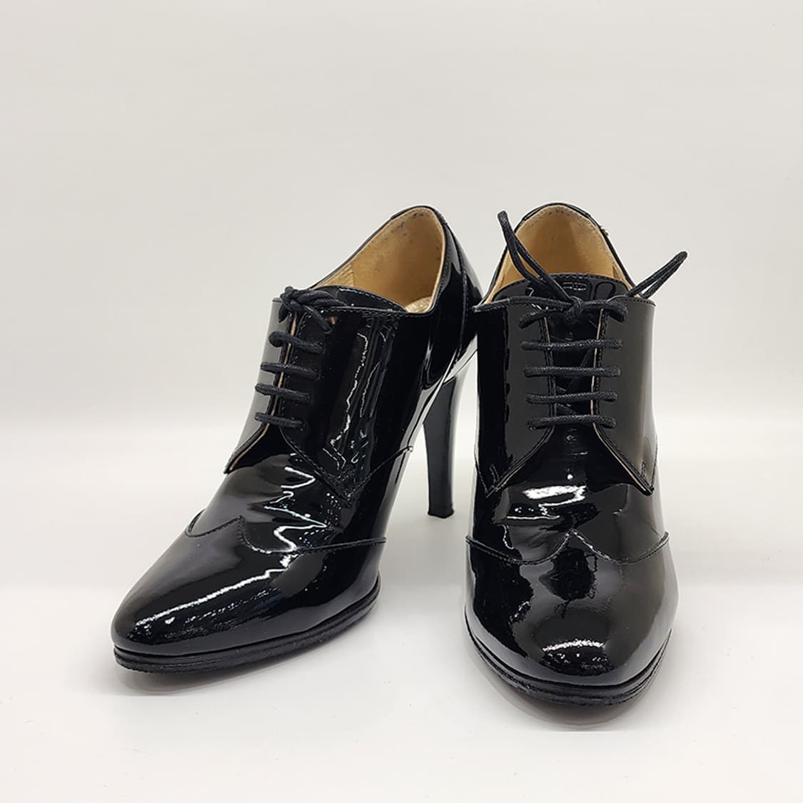 샤넬 G33057 CC 페이던트 레더 레이스업 힐 블랙 35 상품이미지1