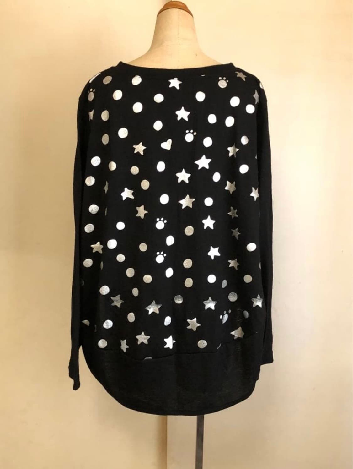 츠모리 차사토 도트 별 고양이 발자국 가오리핏 롱슬리브 긴팔 티셔츠 상품이미지9