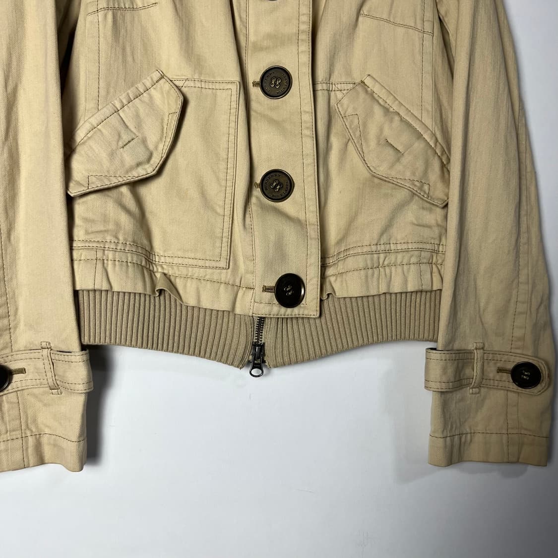 [BURBERRY] 버버리블루라벨 멀티포켓 봄버 자켓 상품이미지4