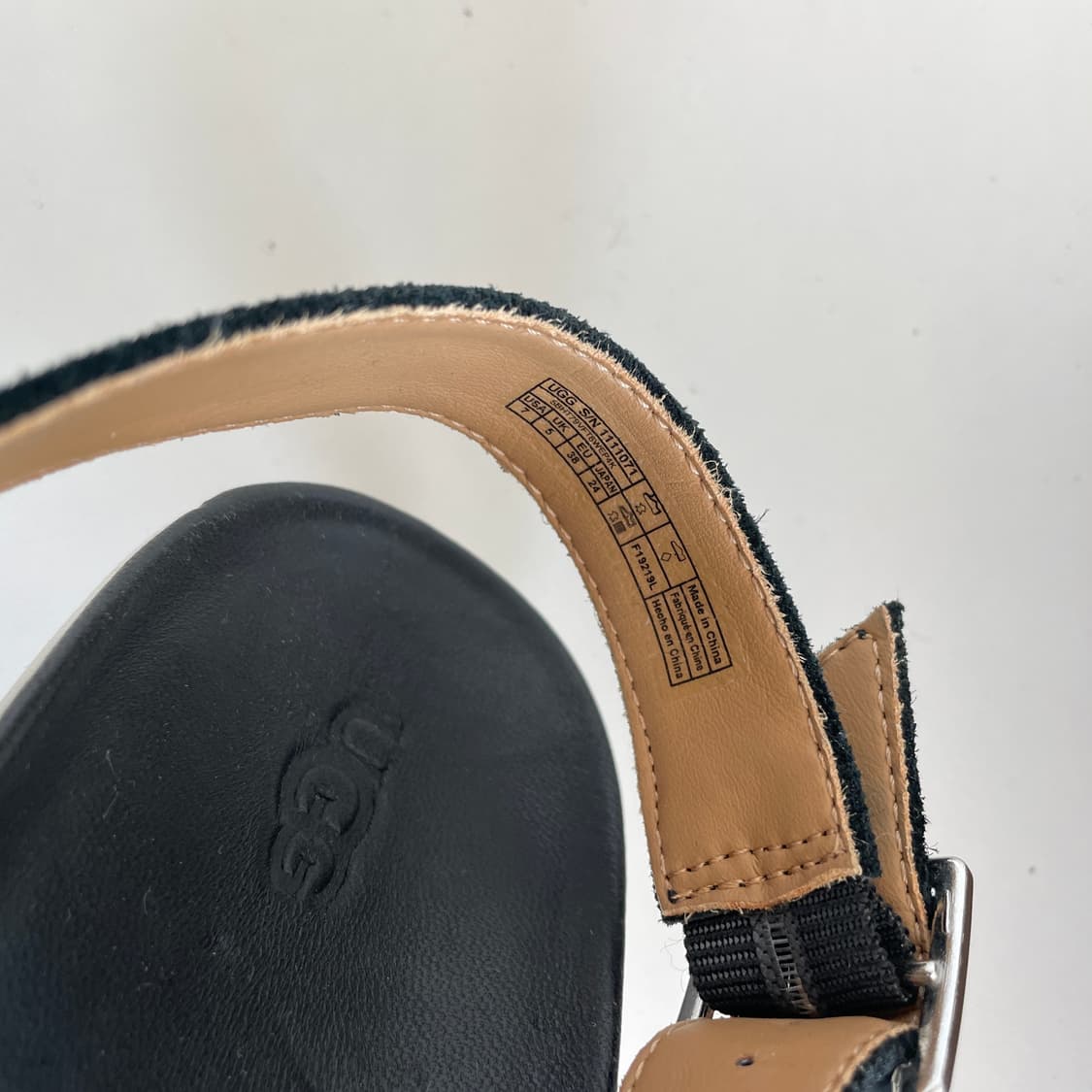 어그 UGG Lynnden 샌들 상품이미지7