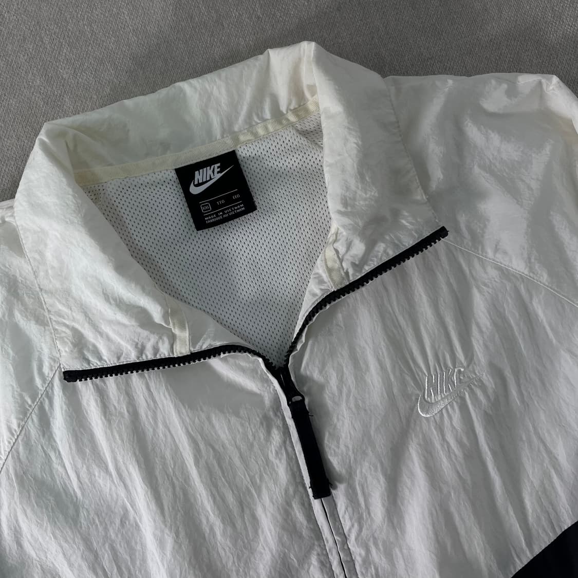 105 나이키 빅로고 나일론 바람막이 상품이미지3